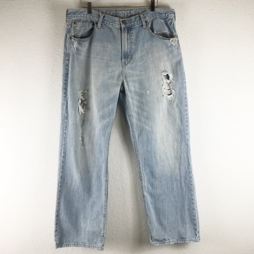 American Eagle Low Loose Light Wash Distressed Denim Jeans 100% Cotton 38x32